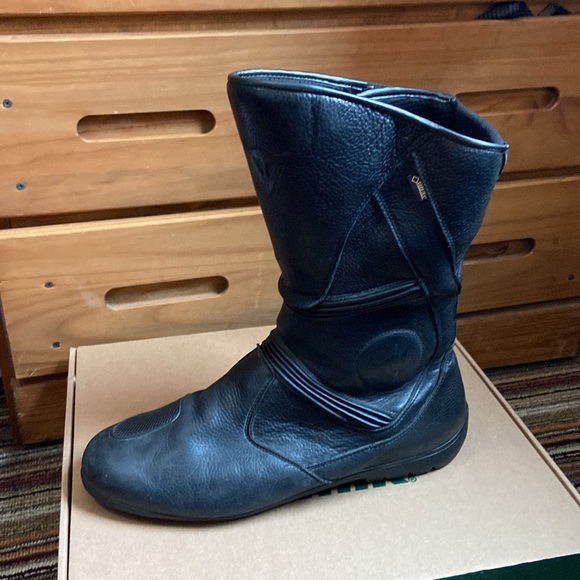 Men's Waterproof Leather Motorcycle Boots - Picture 3 of 9